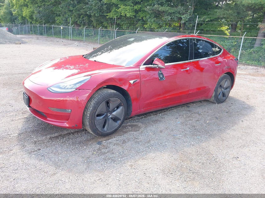 TESLA MODEL 3 - zdjęcie 2