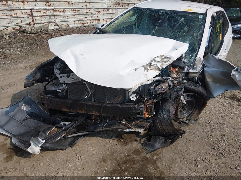 2017 TOYOTA COROLLA SEDAN 1.8L I-4 DOHC, VVT, 132HP