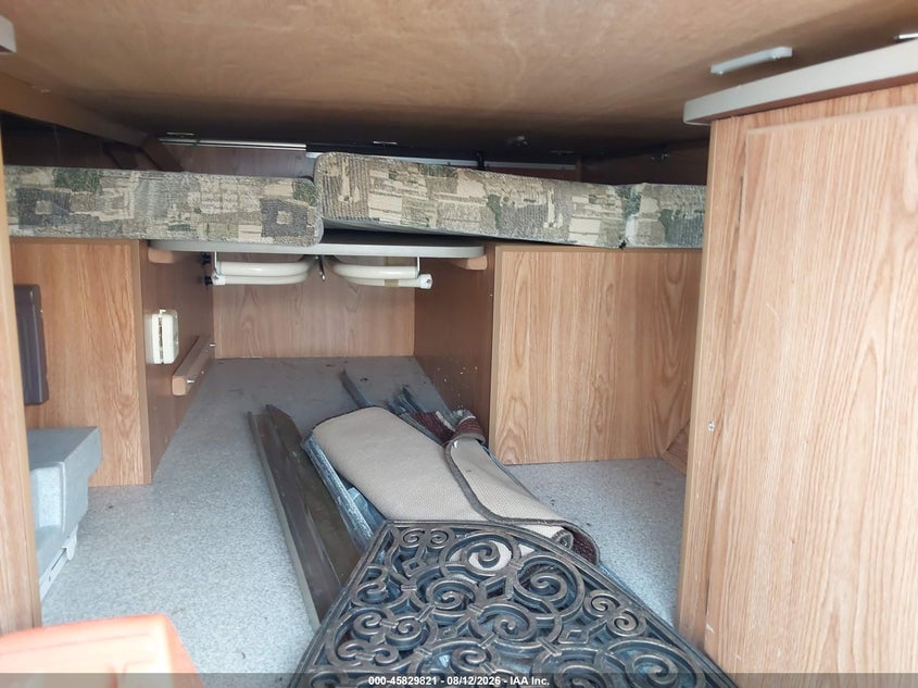 2005 VIKING COACHMEN auction photo 5