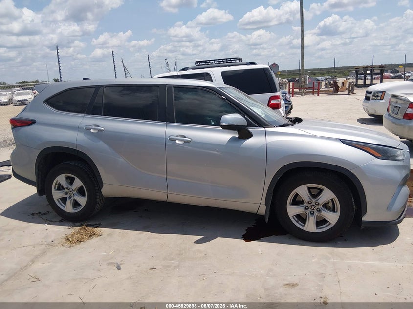 TOYOTA HIGHLANDER - zdjęcie 14