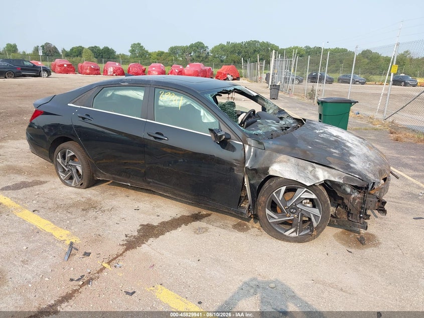 2025 HYUNDAI ELANTRA HYBRID auction photo 1