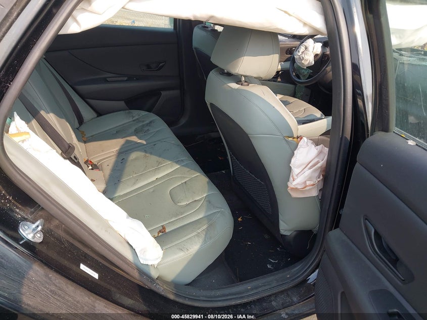2025 HYUNDAI ELANTRA HYBRID auction photo 8