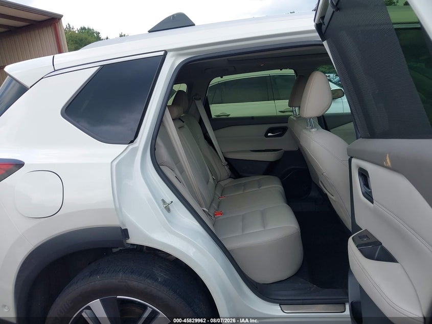 2023 NISSAN ROGUE auction photo 8