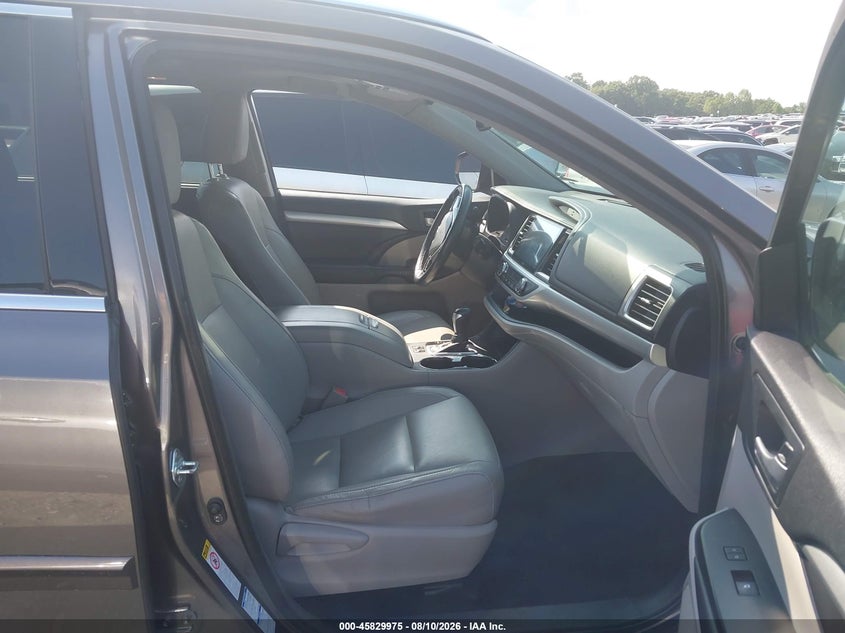 TOYOTA HIGHLANDER 2016 VIN 5TDJKRFH4GS272588