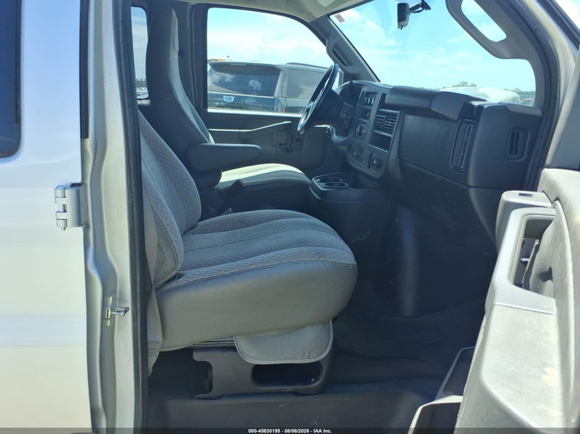 CHEVROLET EXPRESS 3500 2017 VIN 1GAZGPFF1H1333670