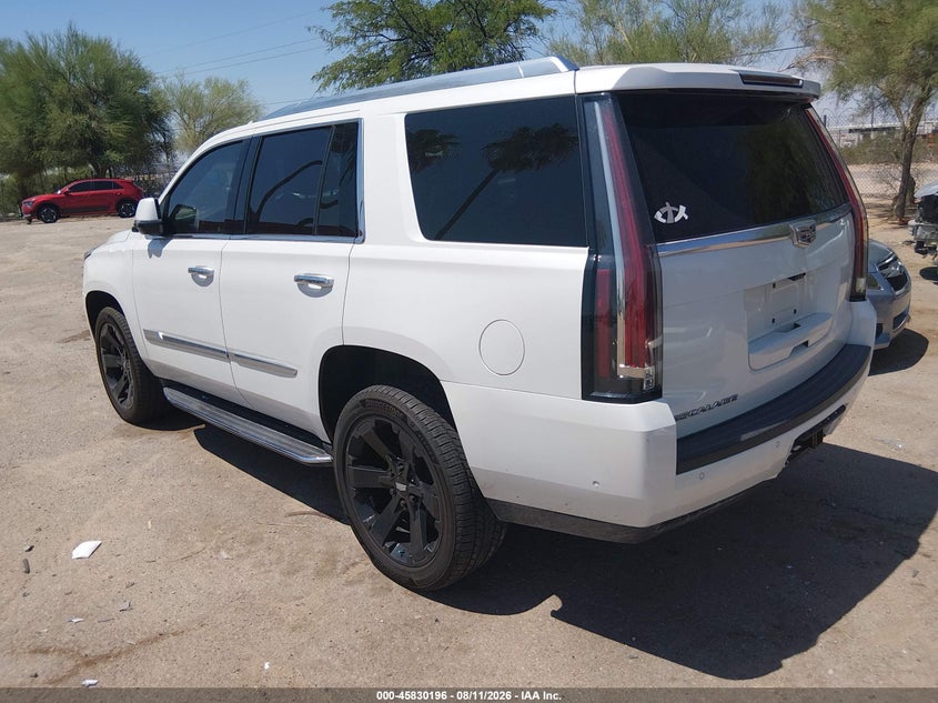 2017 CADILLAC ESCALADE auction photo 3