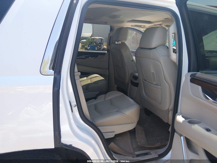 2017 CADILLAC ESCALADE auction photo 8