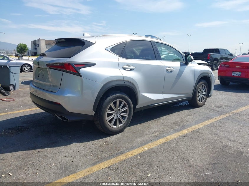 2018 LEXUS NX 300 — zdjęcie 4