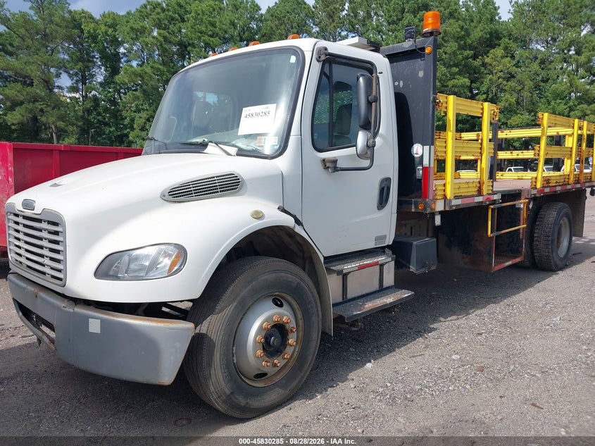 2004 FREIGHTLINER M2 — zdjęcie 2