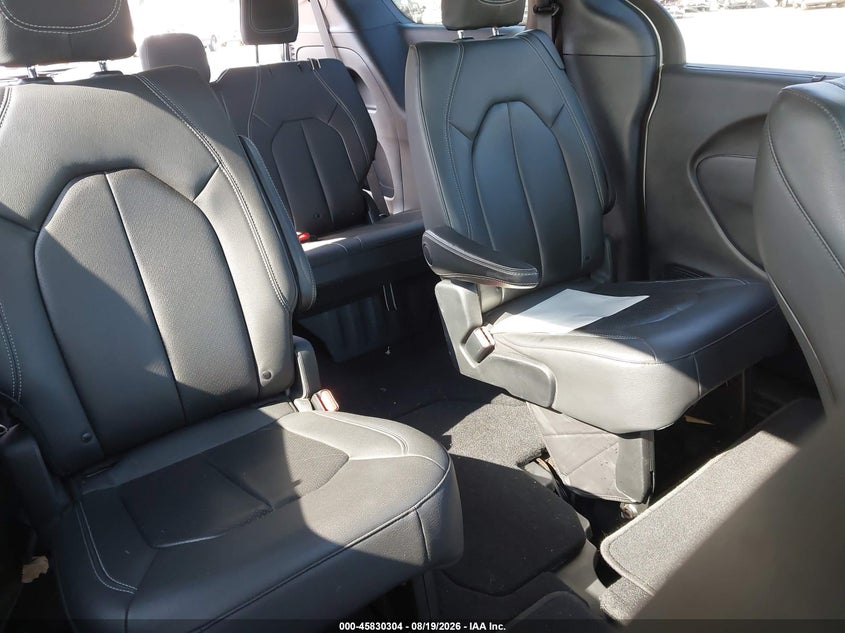 CHRYSLER PACIFICA 2020 VIN 2C4RC1BG5LR122863