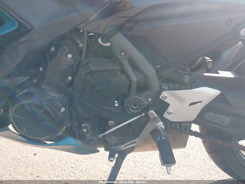KAWASAKI EX650 2021