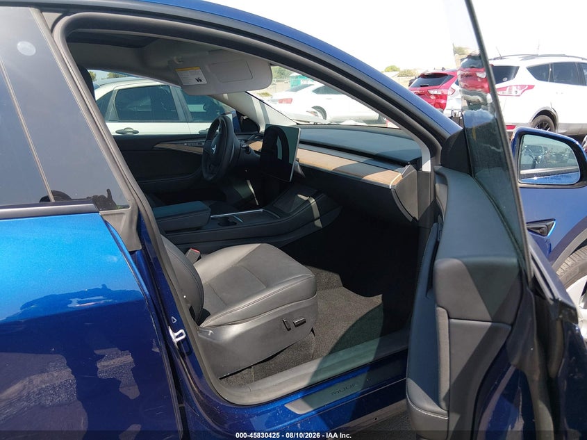 TESLA MODEL Y 2023 VIN 7SAYGDEE7PA126281