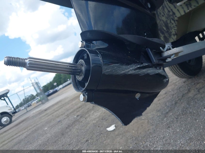 2026 TRACKER 16' auction photo 6