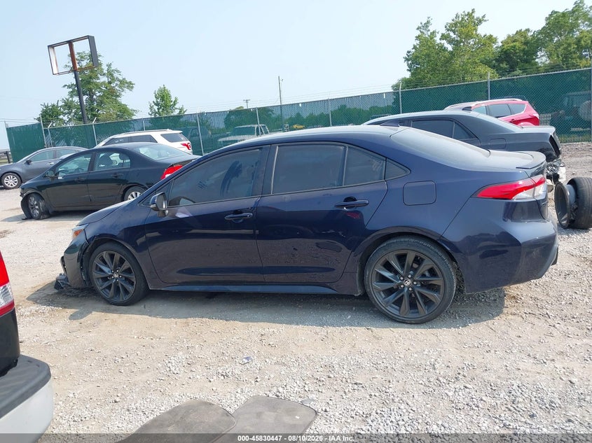 TOYOTA COROLLA - zdjęcie 14