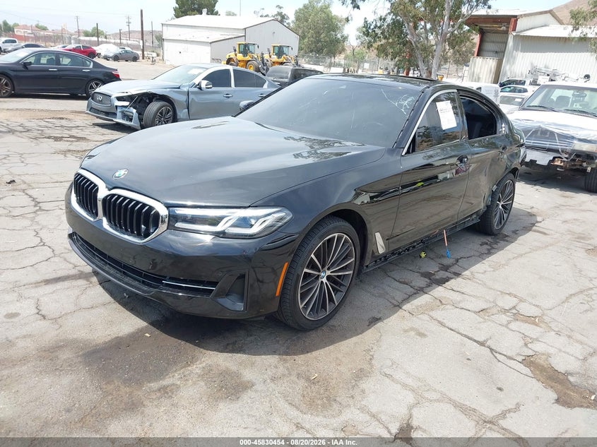 2023 BMW 5er, Left Side, IAAI, VIN WBA53BJ06PWY06985 — photo 2