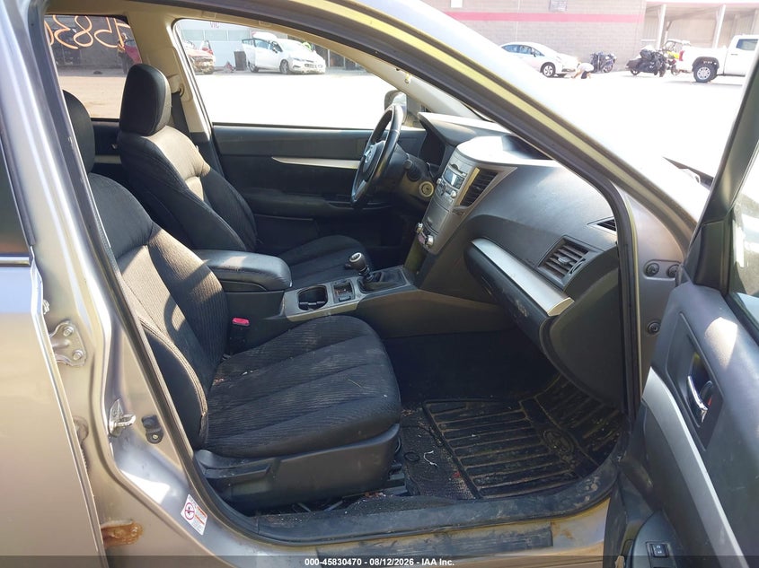 2011 SUBARU OUTBACK auction photo 5