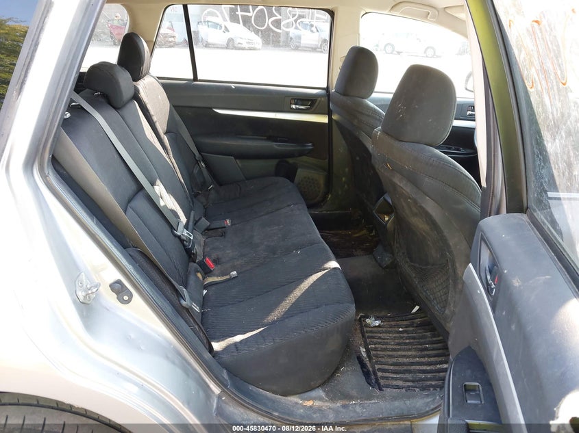 2011 SUBARU OUTBACK auction photo 8