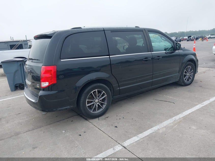 2017 DODGE GRAND CARAVAN auction photo 4