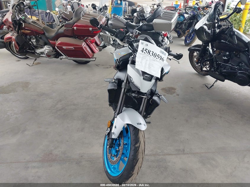 YAMAHA MT09 2025