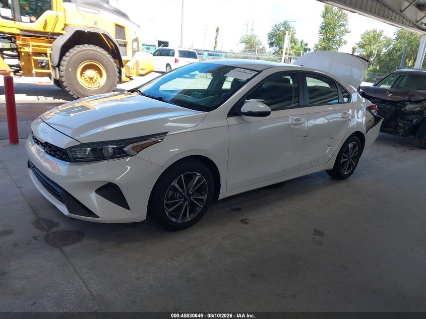 2024 Kia Forte Lxs, Rear, IAAI, VIN 3KPF24ADXRE696304 — photo 2