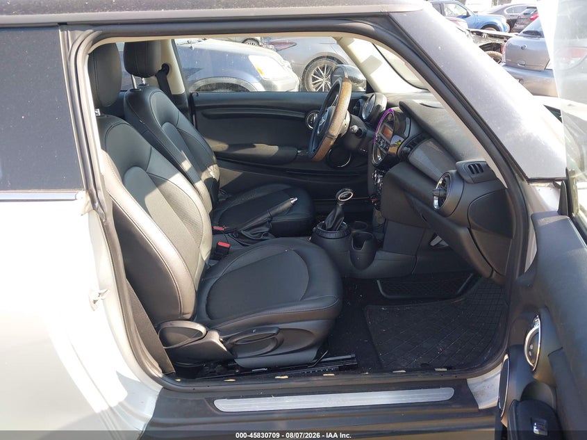 2014 MINI HARDTOP auction photo 5