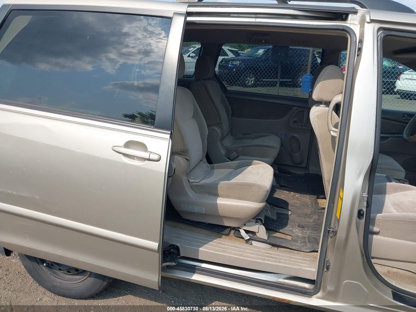 TOYOTA SIENNA 2007 VIN 5TDZK23C17S077552