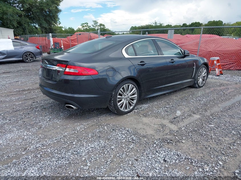 2011 JAGUAR XF · Фото 4