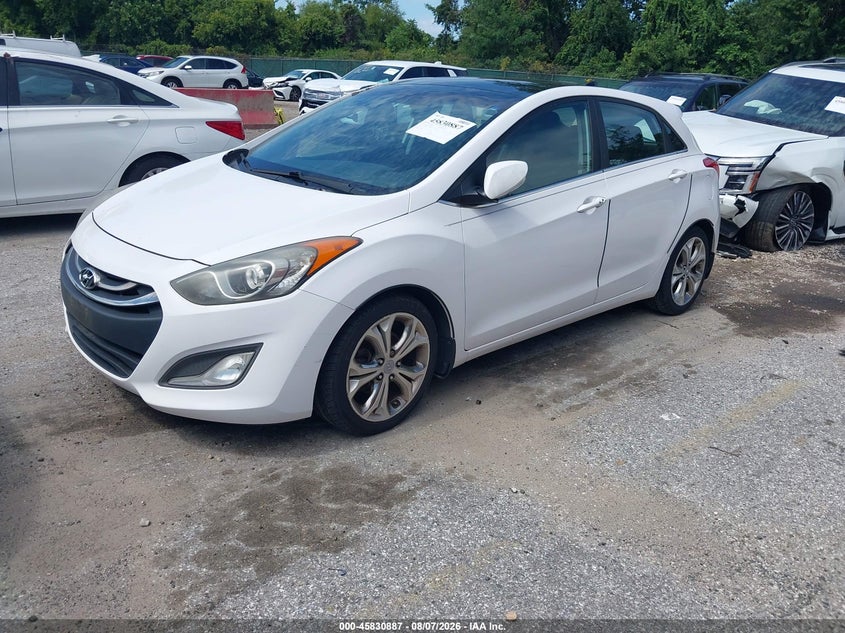 2014 HYUNDAI ELANTRA GT auction photo 2