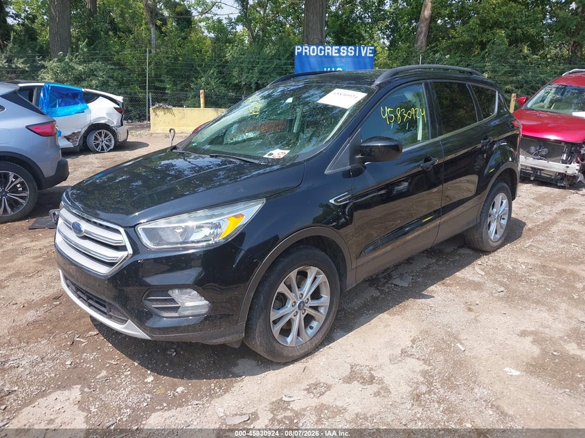Vin: 1fmcu9gd8jud34426, lot: 46329825, ford escape se 20182
