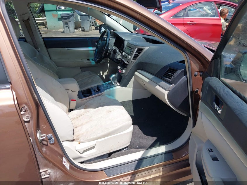 2012 SUBARU LEGACY auction photo 5