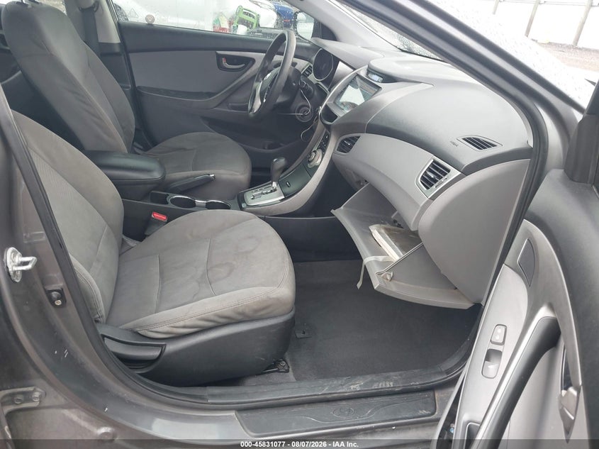 2012 HYUNDAI ELANTRA auction photo 5