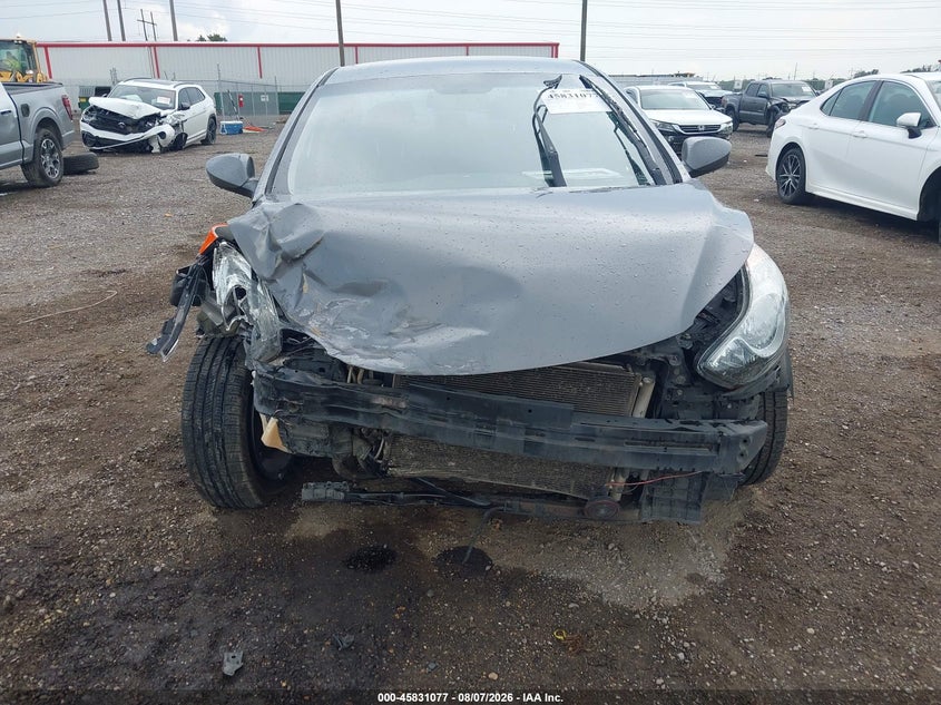 2012 HYUNDAI ELANTRA auction photo 6