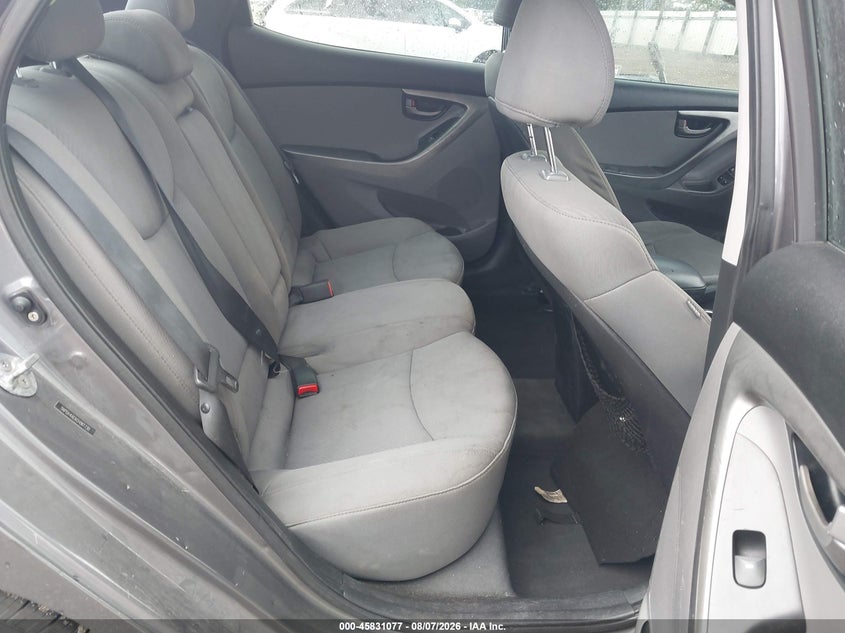 2012 HYUNDAI ELANTRA auction photo 8