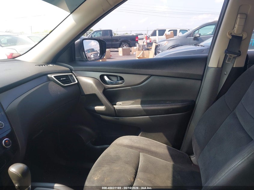 2016 NISSAN ROGUE auction photo 5