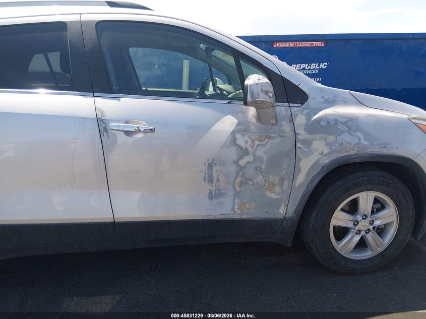 2019 CHEVROLET TRAX auction photo 6