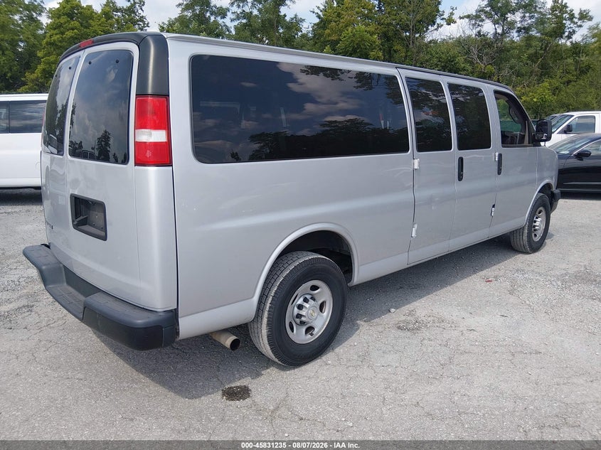 CHEVROLET EXPRESS PASSENGER 2020 VIN 1GAZGNFP4L1256332