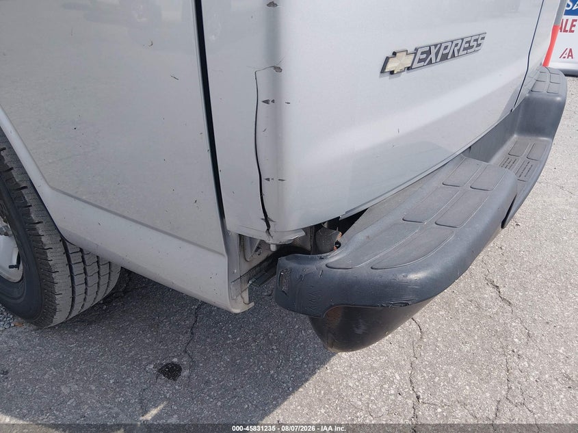 CHEVROLET EXPRESS PASSENGER 2020 VIN 1GAZGNFP4L1256332