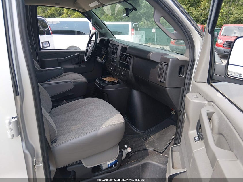 2020 CHEVROLET EXPRESS PASSENGER auction photo 5