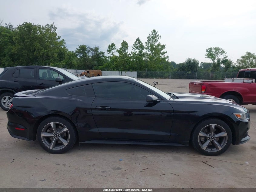 FORD MUSTANG - zdjęcie 13