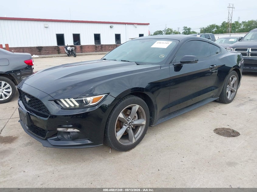 FORD MUSTANG - zdjęcie 2