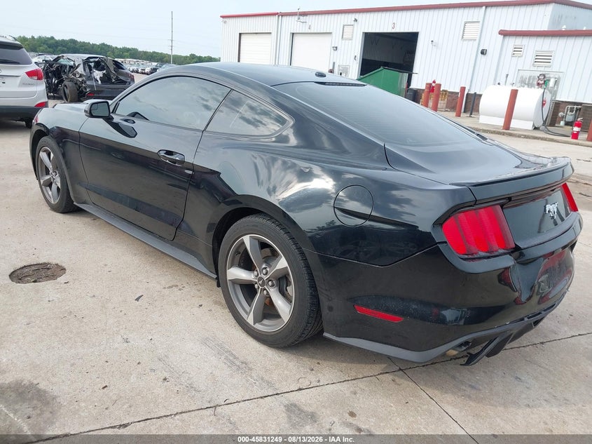 FORD MUSTANG - zdjęcie 3