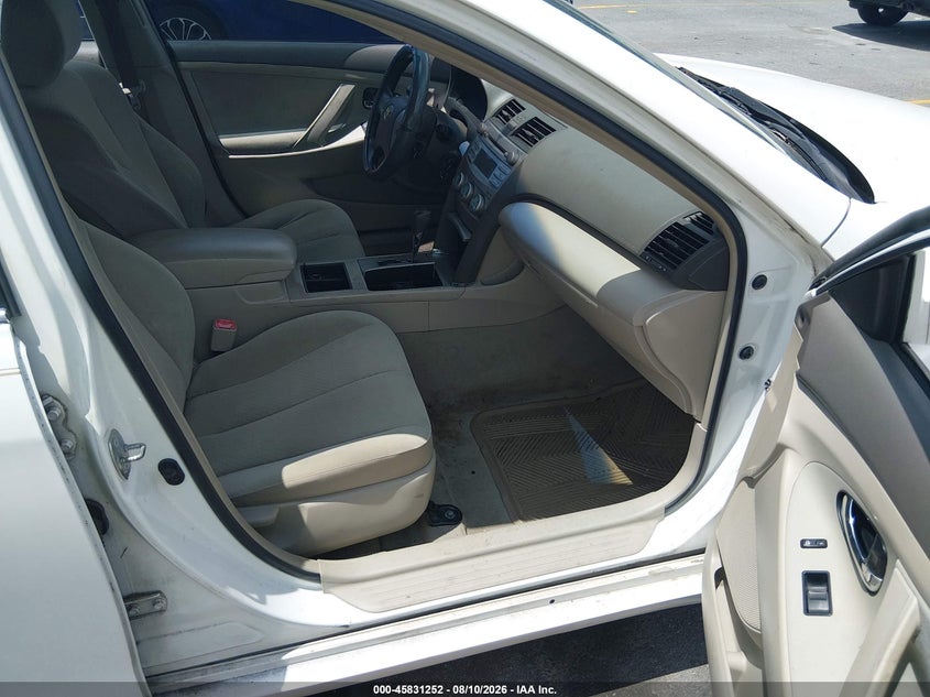 2009 TOYOTA CAMRY auction photo 5