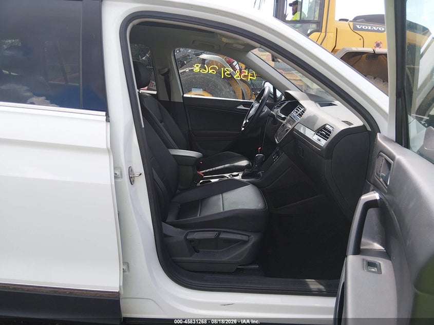 2019 VOLKSWAGEN TIGUAN auction photo 5