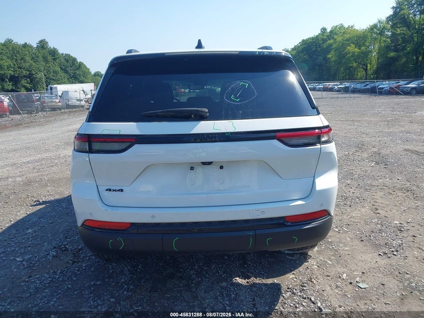 JEEP GRAND CHEROKEE - zdjęcie 16