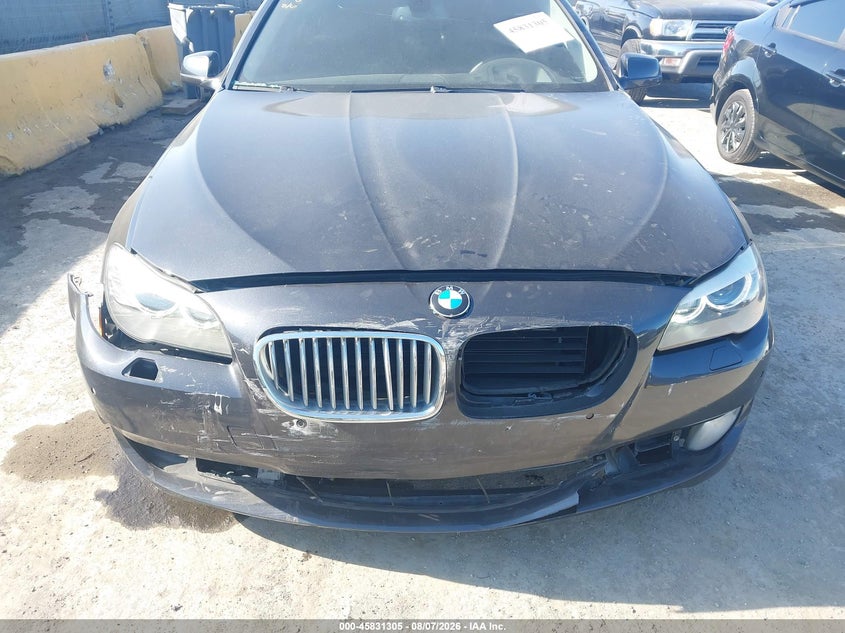 2012 BMW 550I auction photo 6