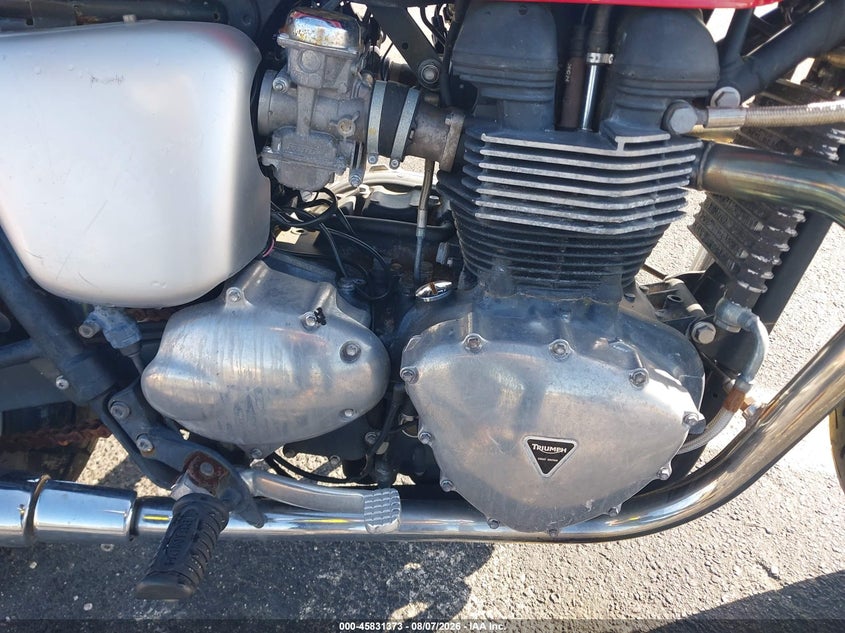 2011 TRIUMPH MOTORCYCLE BONNEVILLE auction photo 8
