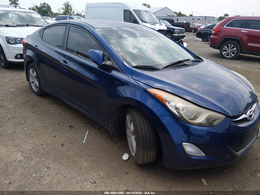 2013 HYUNDAI ELANTRA auction photo 1