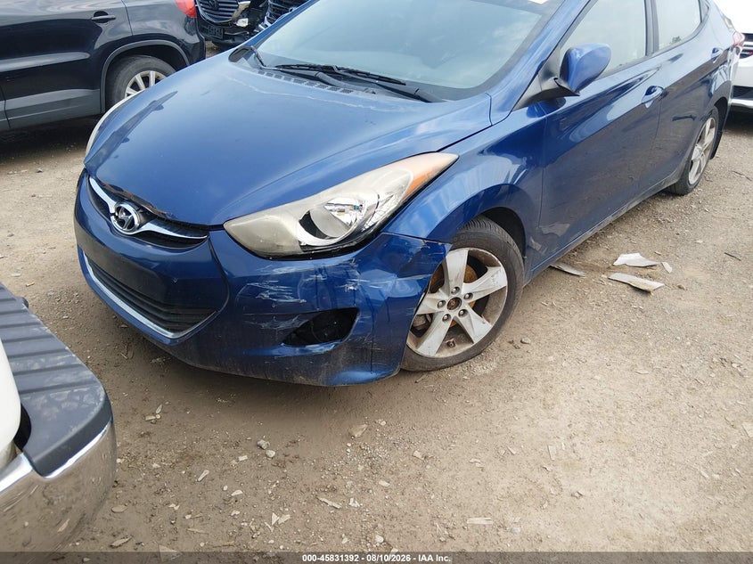 2013 HYUNDAI ELANTRA auction photo 6