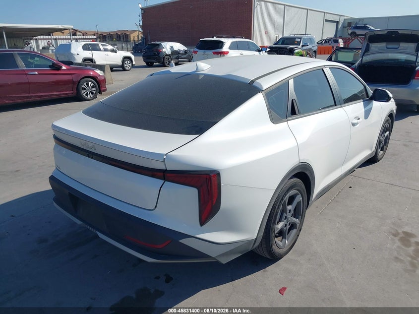 Vin: 3kpft4de4se121428, lot: 46330301, kia k4 lxs 20254