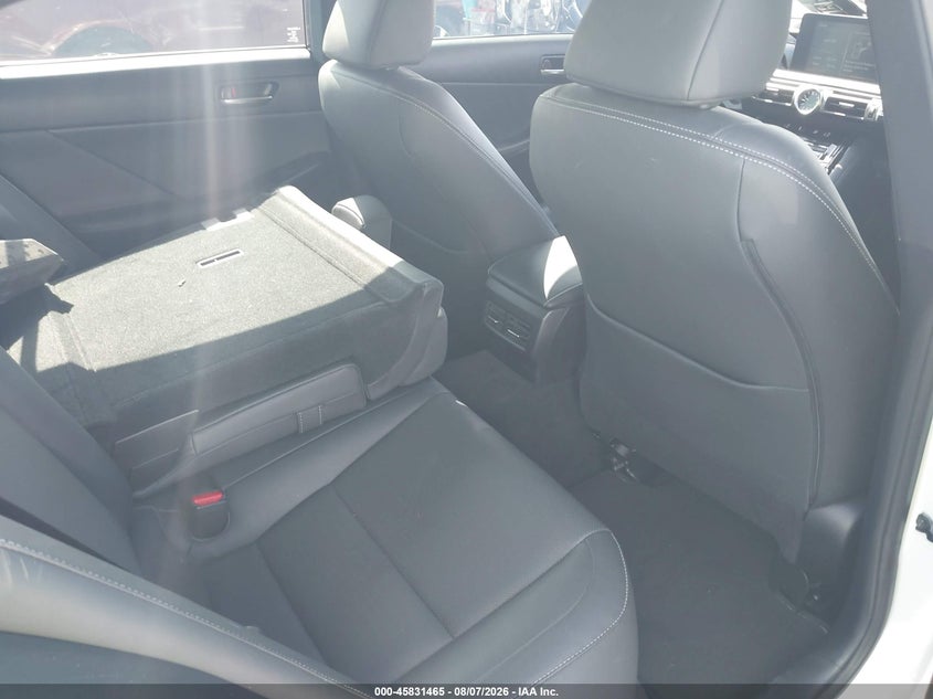 2022 LEXUS IS 300 auction photo 8